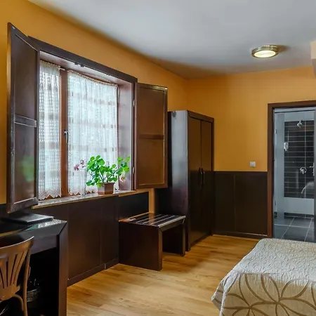 Ego - Free Parking - Location 3*